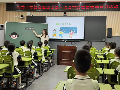 李玖玖.jpg